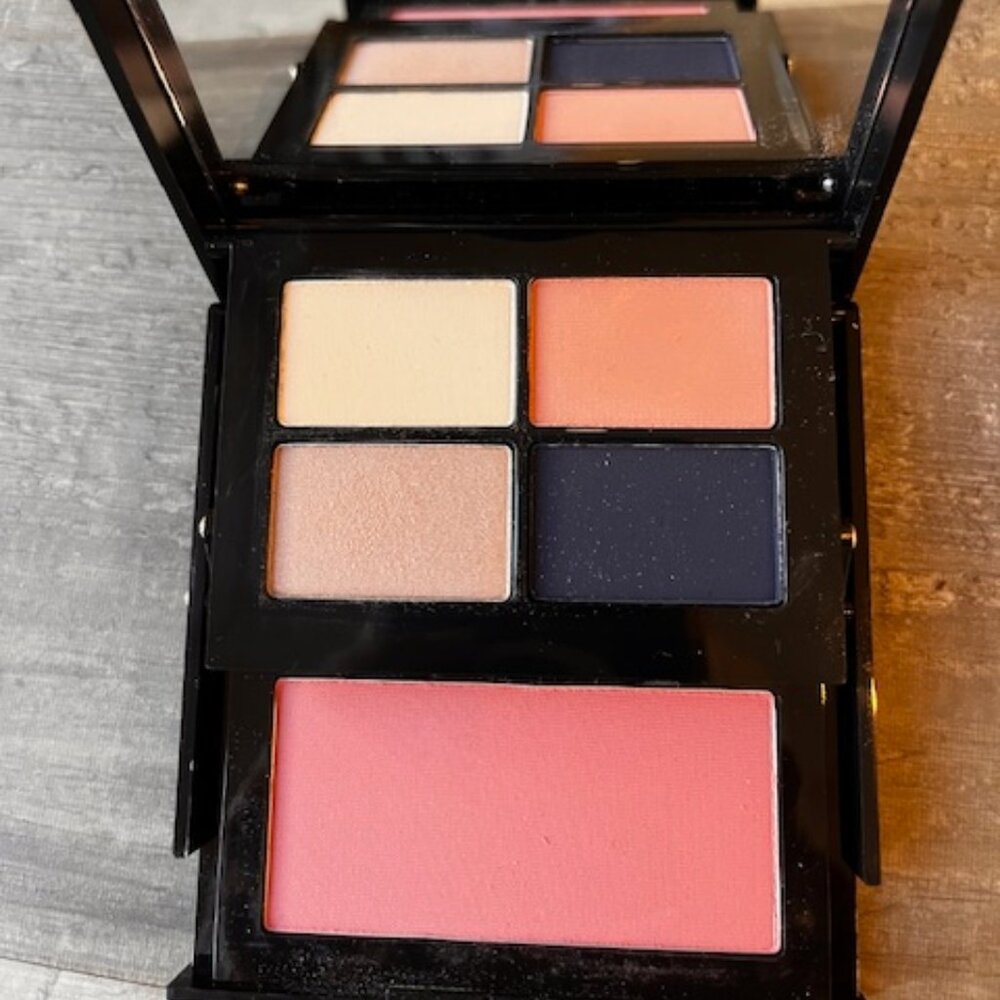 Bobbi Brown Vintage City Collection London Eyeshadow and Blush Palette